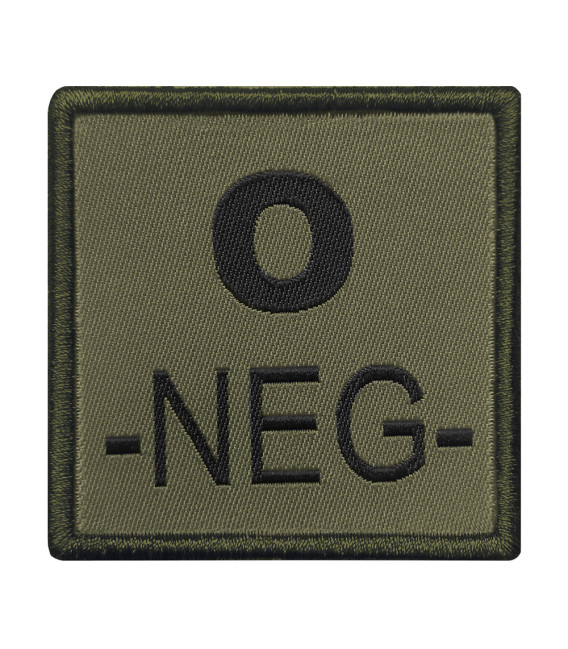 Groupe sanguin O négatif brodé sur tissu vert olive